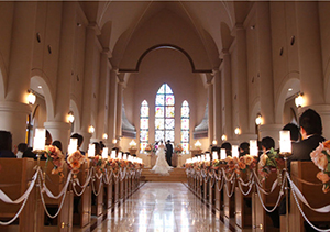 結婚式場見学！どのくらいの時期から何件くらい回るの？